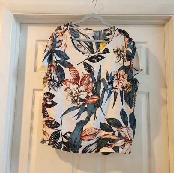 C&C California Tops - Women's linen short sleeve floral top, 1X, NWT